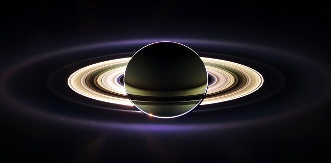 saturn_eclipse_650_zps8595f09d.jpg