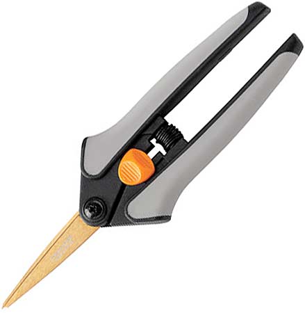 fiskars-titanium-scissors-lg.jpg