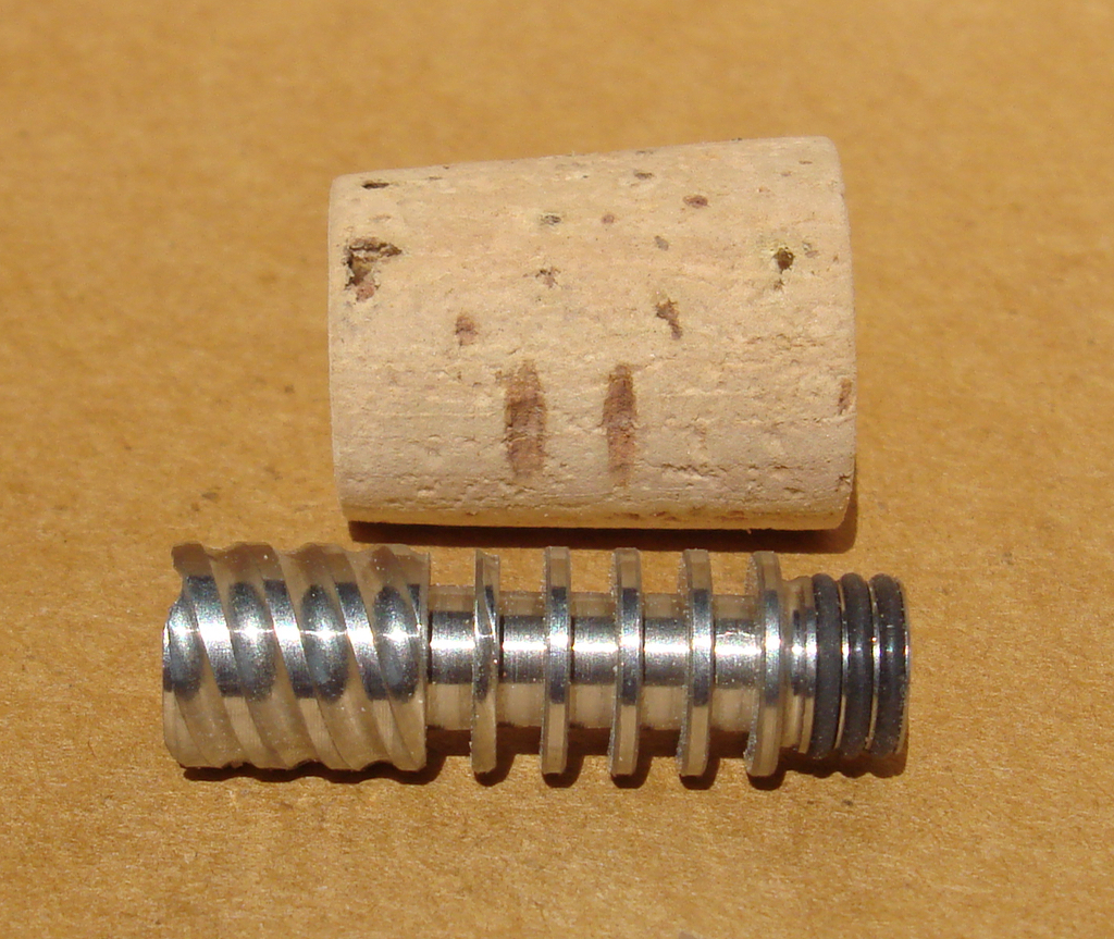 vapcap18mmcorkapart.jpg