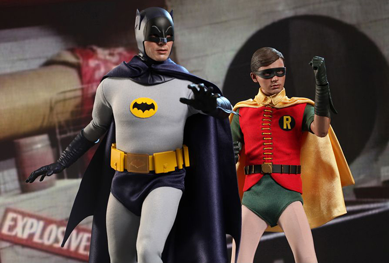 batman_and_robin_1966_action_figures_hot_toys_2.jpg