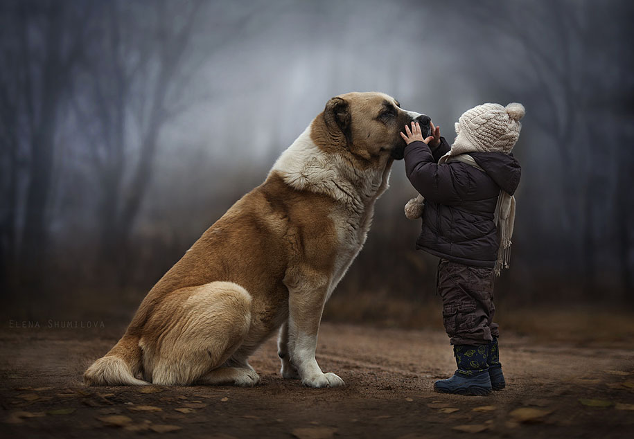 animal-children-photography-elena-shumilova-1.jpg