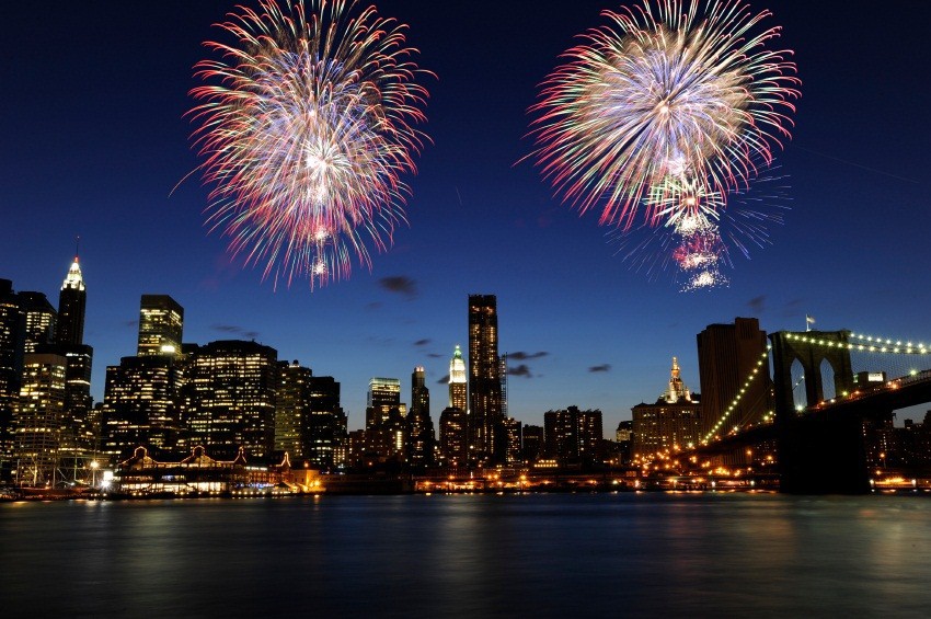 2012-12-11-NYCfireworks2.jpg