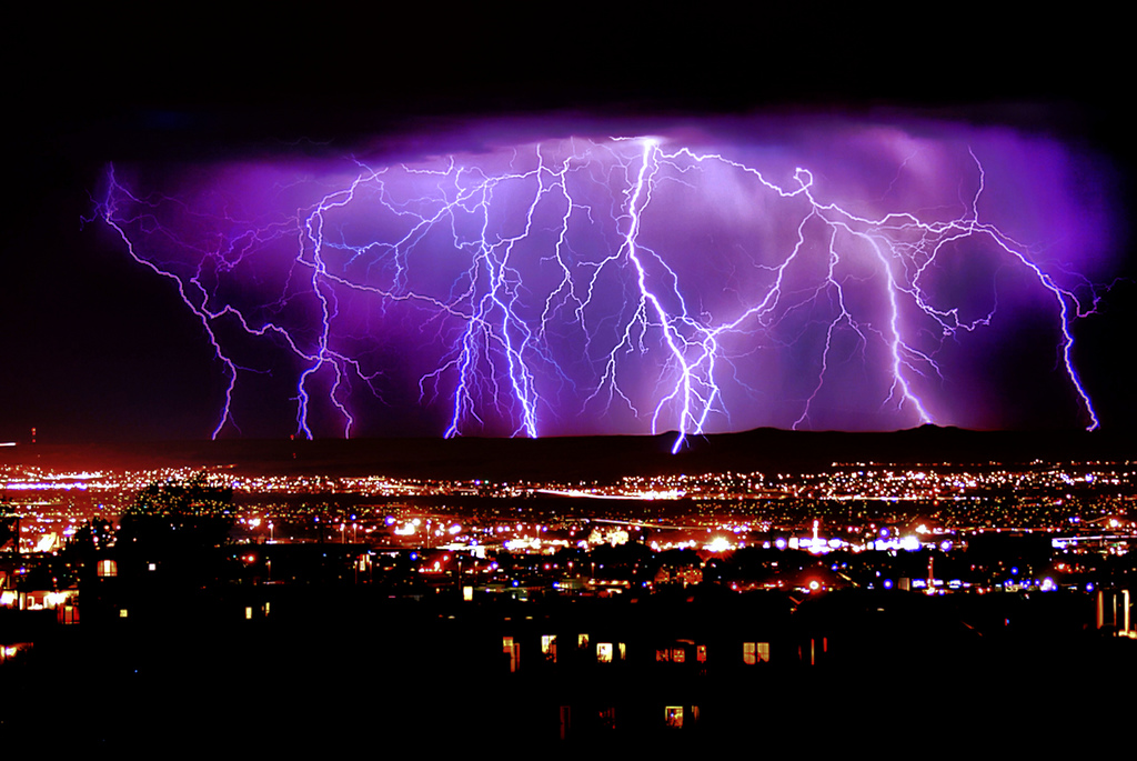 amazing-storm-lightning-strikes.jpg