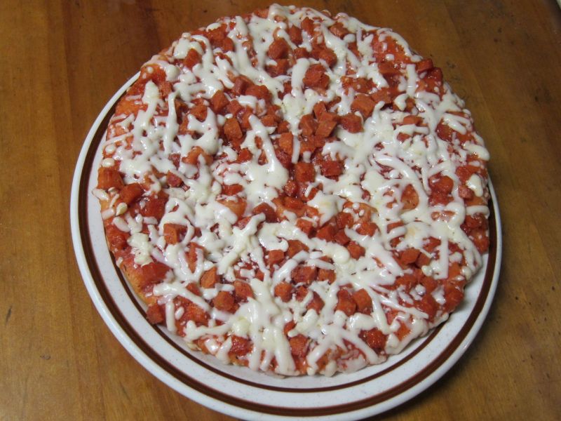 totinos_pepperoni_party_pizza_02.JPG