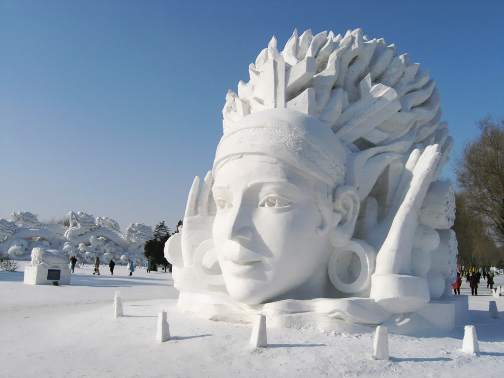 Harbin+Ice+Sculpture+-+Tutt%2527Art%2540.jpg