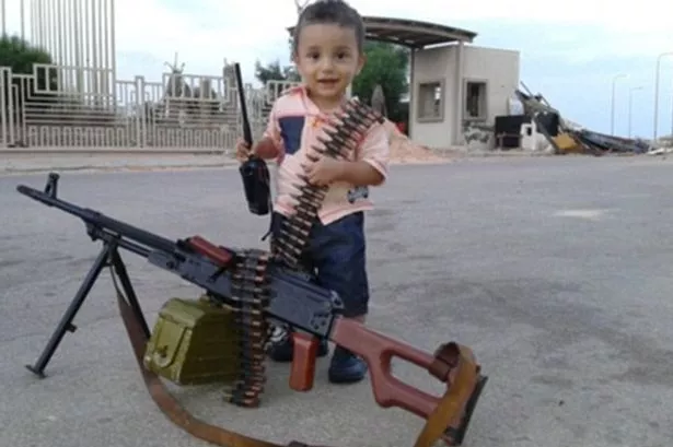 Children-of-Isis-with-guns.jpg
