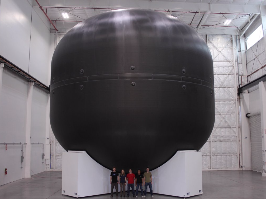 spacex-interplanetary-transport-system-its-carbon-fiber-fuel-tank-size.jpg