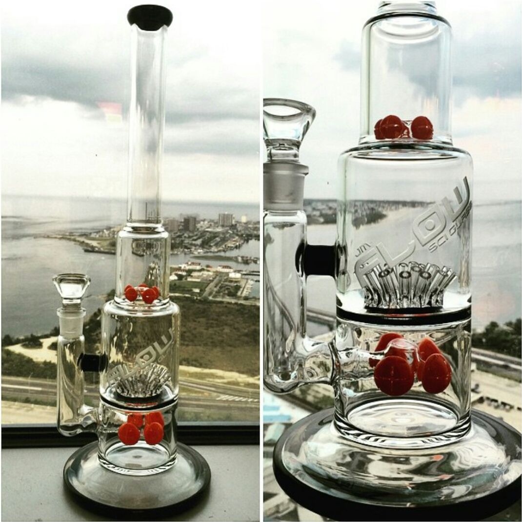 New%20design%20Glass%20water%20pipes%20glass%20bongs%20with%20gear%20perc%20and%20sprinkle%20perc%20with%20various%20colors.jpg