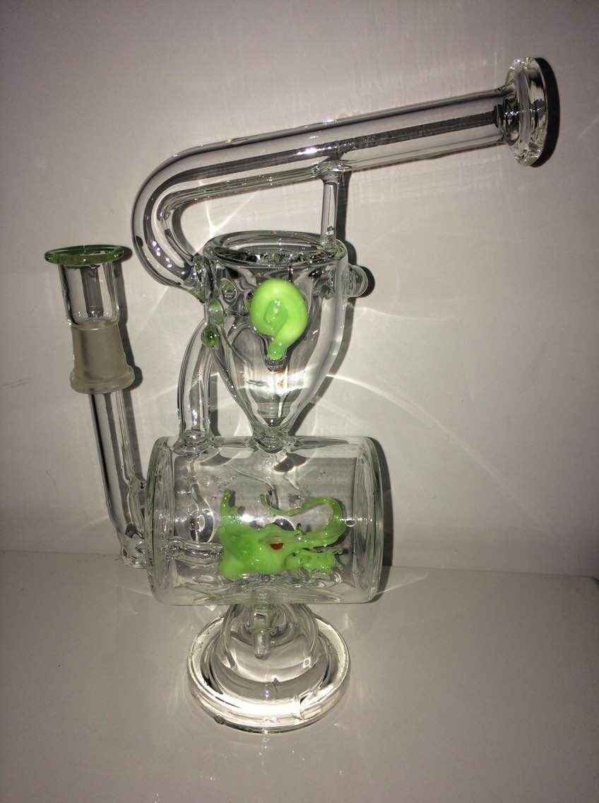 2015%20New%20glass%20bong%20USA%20material%20New%20dragon%20recycler%20water%20pipe%20oil%20rig%20bong%2014.4mm%20joint%20free%20shipping.jpg