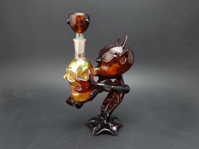 Free%20Shipping%2016cm%20creative%20Amber%20Alien%20Glass%20water%20pipes%20glass%20bongGlass%20oil%20rigs%20glass%20bubbler%20with%203%20holes%20inline%20diffy%2014.5mm%20joint%20size.jpg